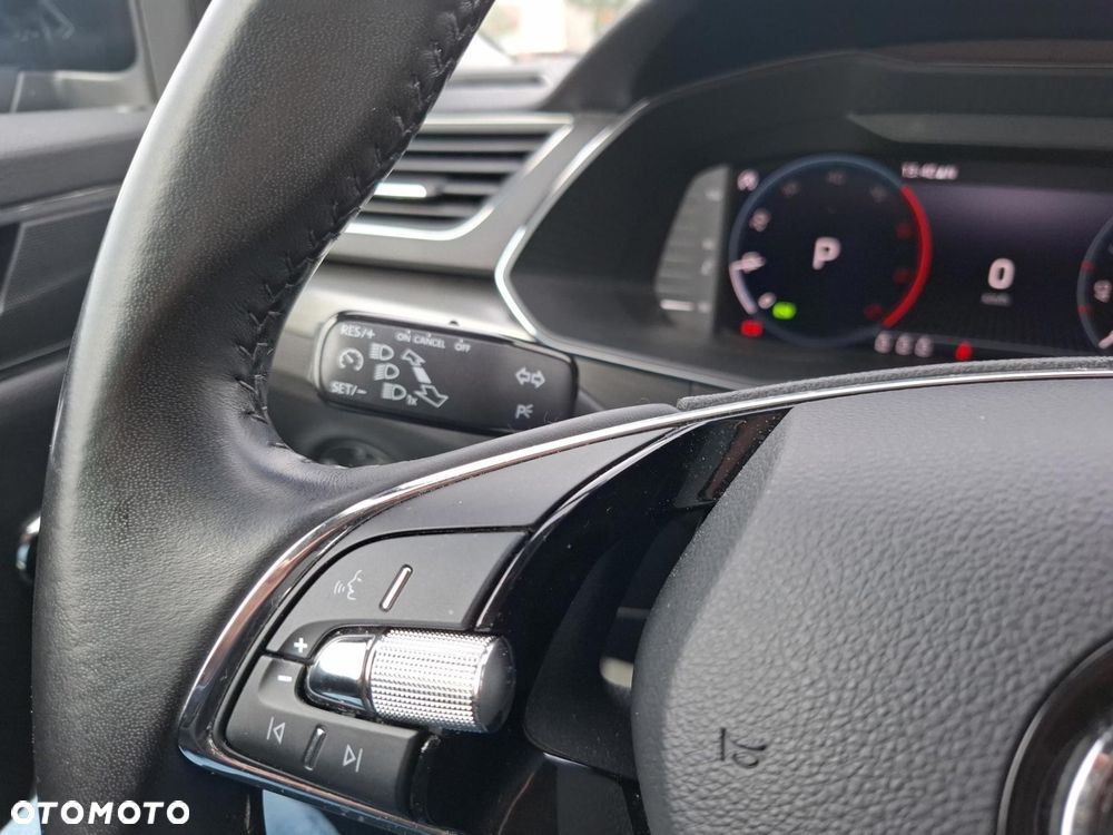 Skoda Superb 2.0 TDI SCR Style DSG - 21