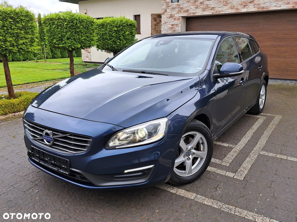 Volvo V60 D3 Geartronic Kinetic - 1