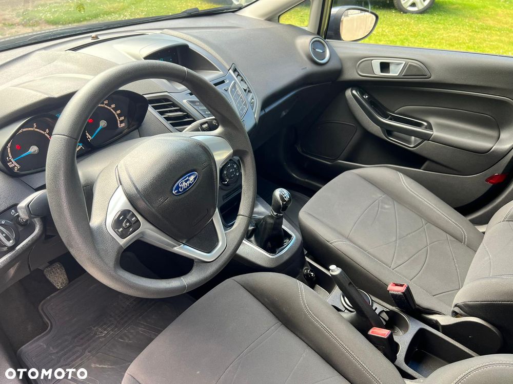 Ford Fiesta - 10