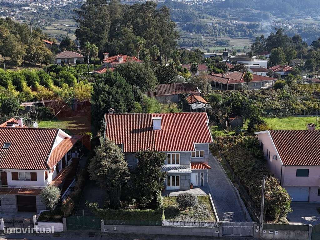 Moradia T4 | Rés do chão e andar | Airães, Felgueiras - Grande imagem: 2/15