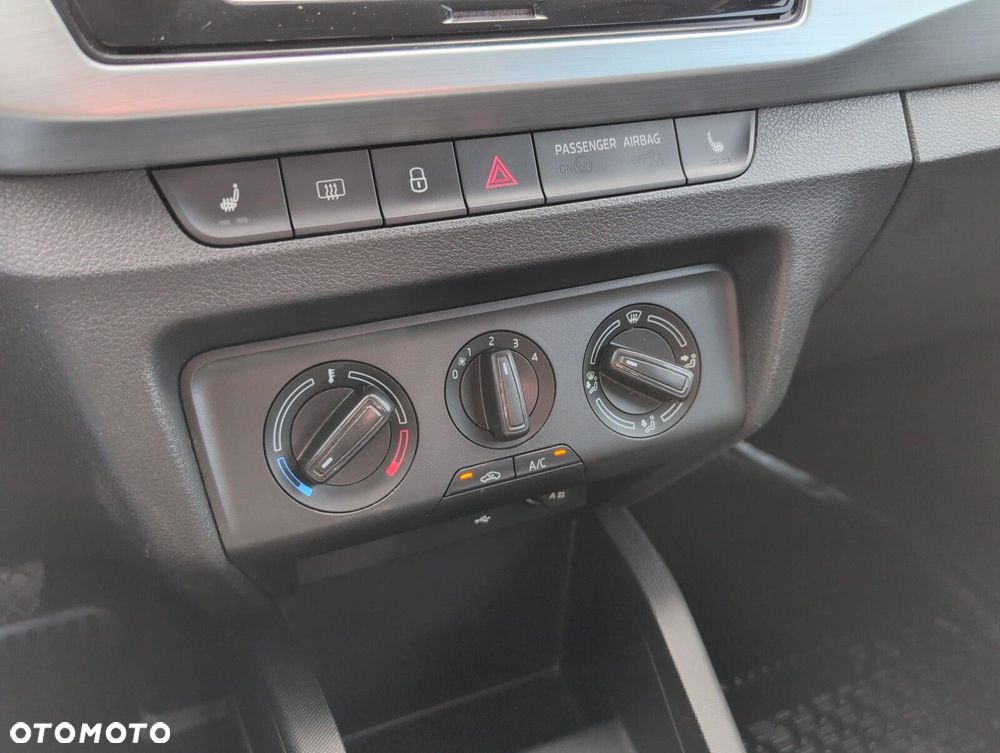Skoda Fabia 1.0 Ambition - 24