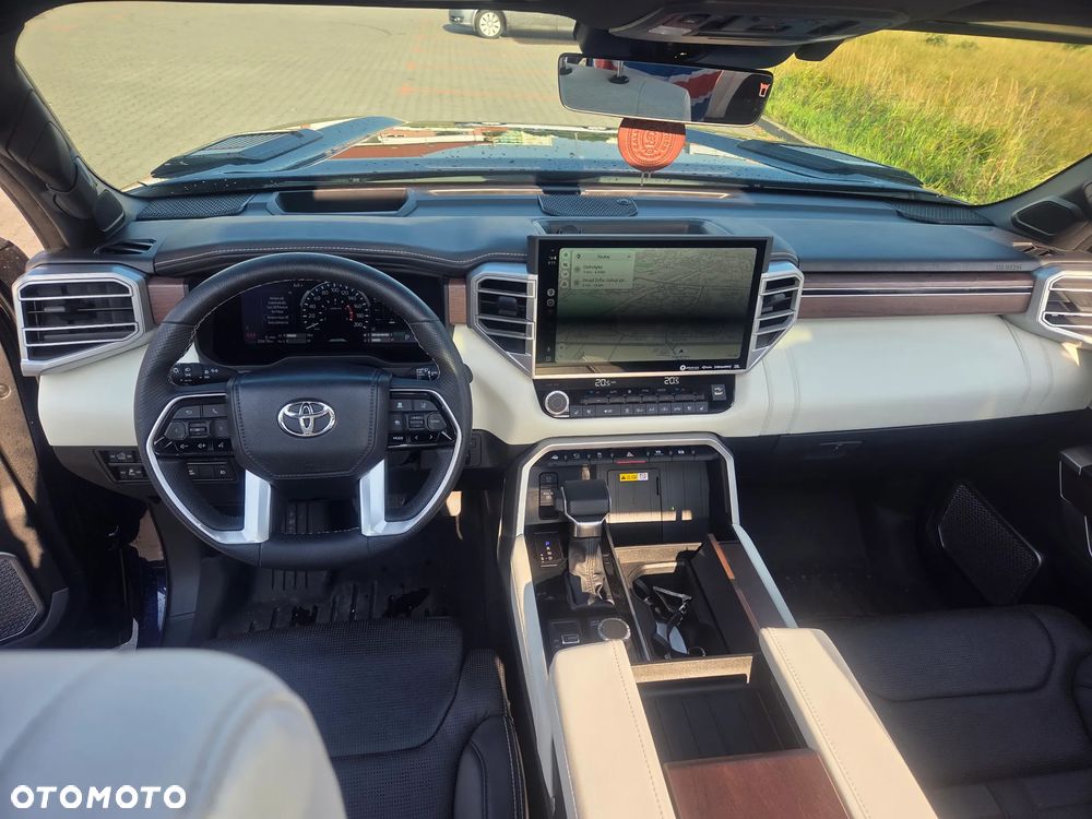 Toyota Tundra - 11