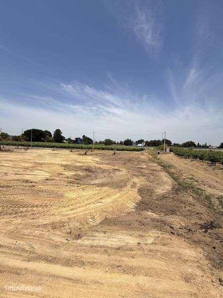 Terreno urbano cerca 4000m2 - Grande imagem: 2/8