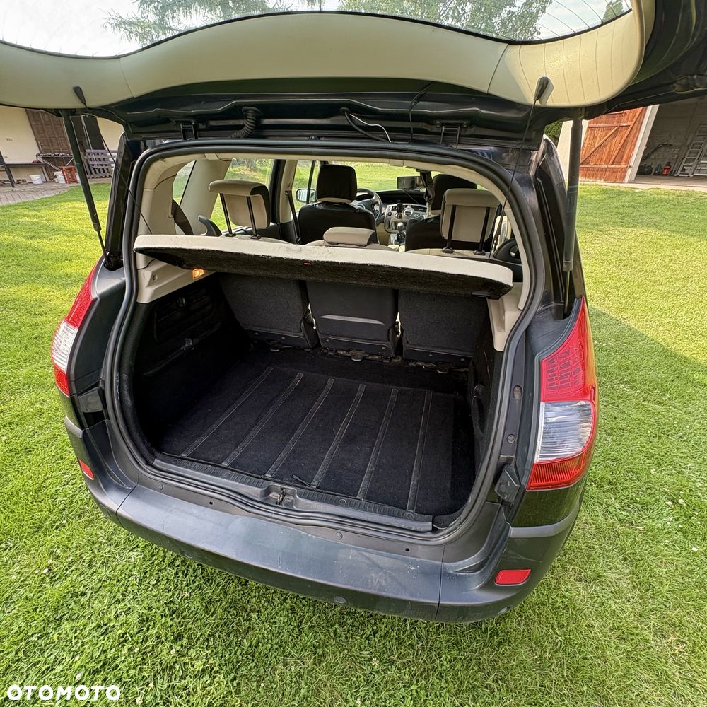 Renault Scenic - 8