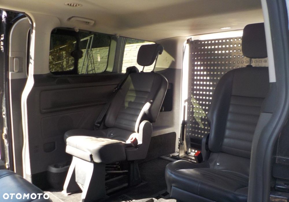Ford Tourneo Custom - 29