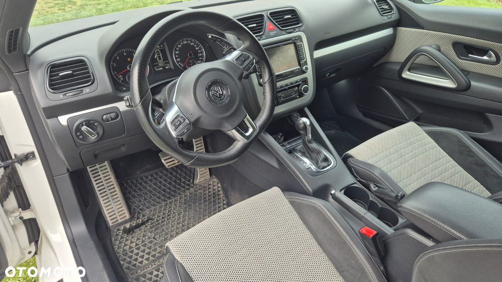 Volkswagen Scirocco 1.4 TSI DSG - 4