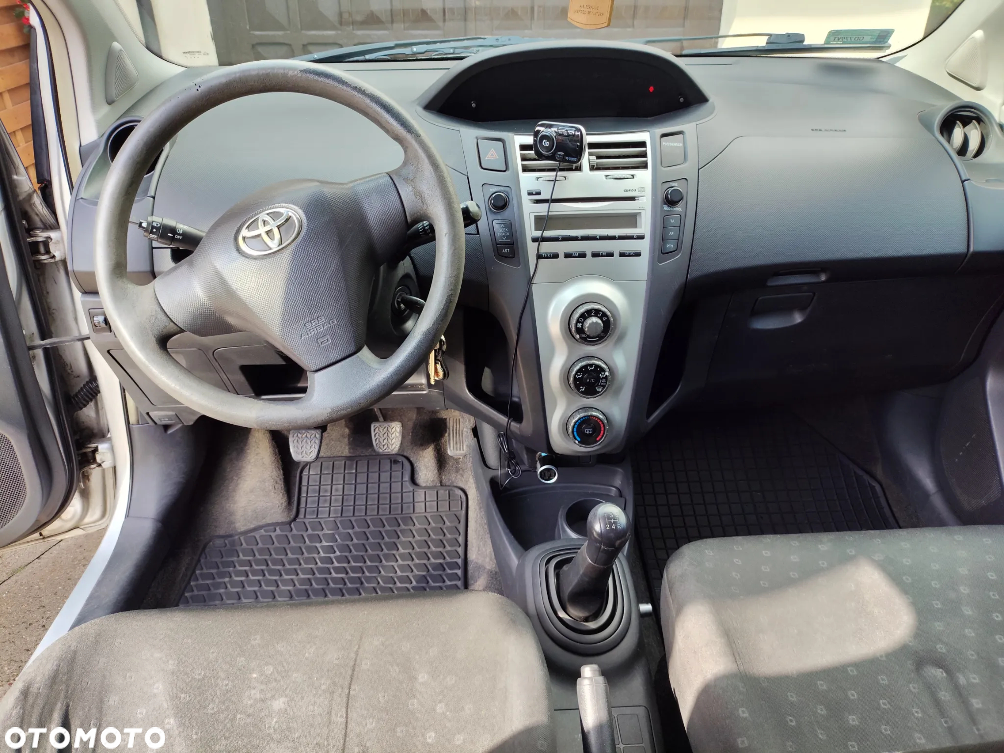 Toyota Yaris - 5