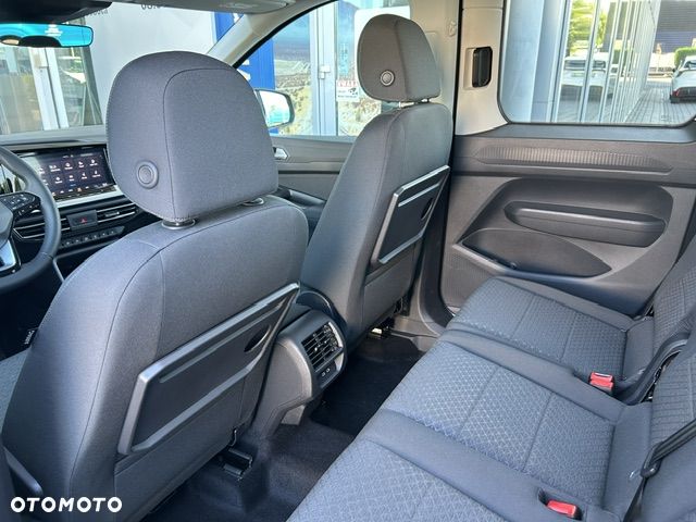 Ford Tourneo Connect 1.5 EcoBoost Titanium - 24
