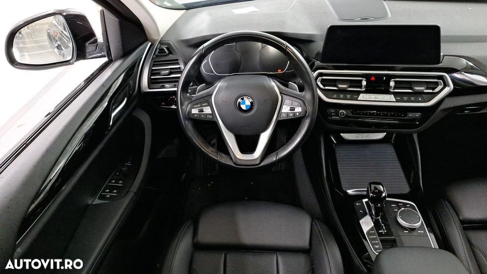 BMW X4 xDrive20i AT xLine - 33