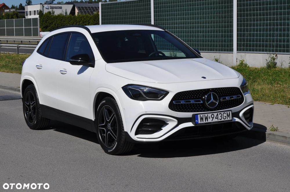 Mercedes-Benz GLA - 2