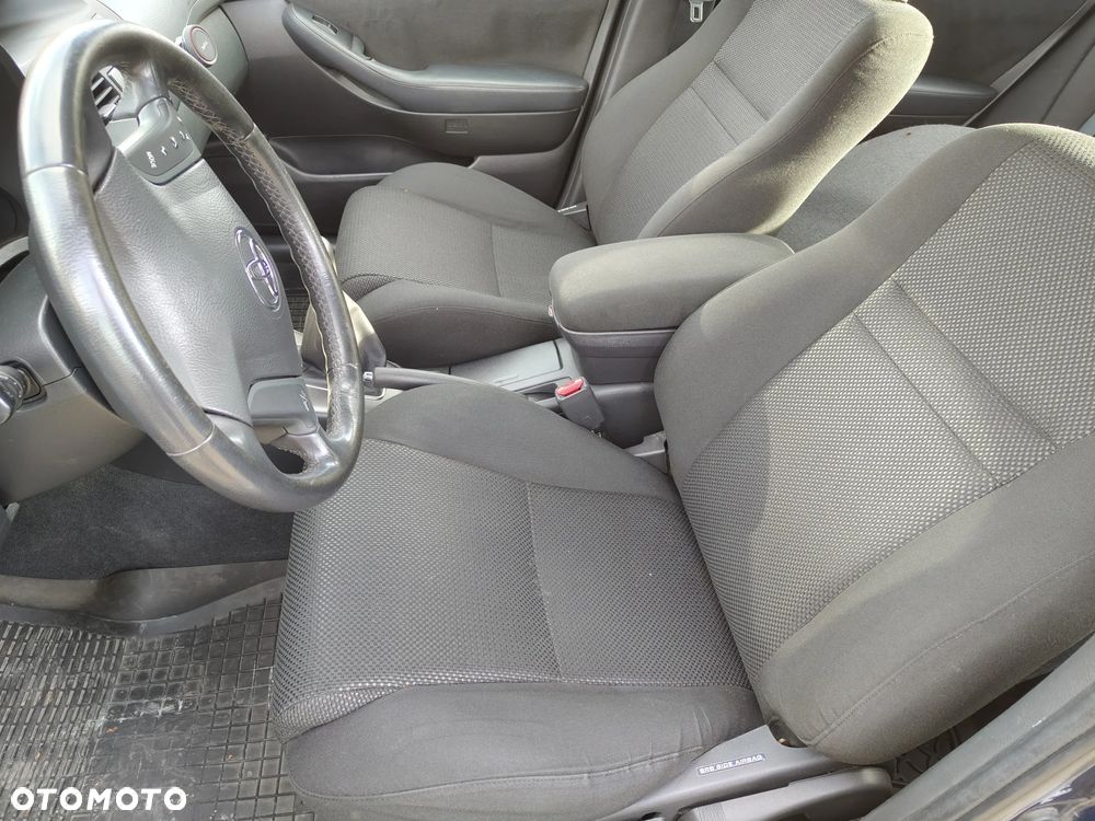 Toyota Avensis 1.8 VVT-i Sol - 5
