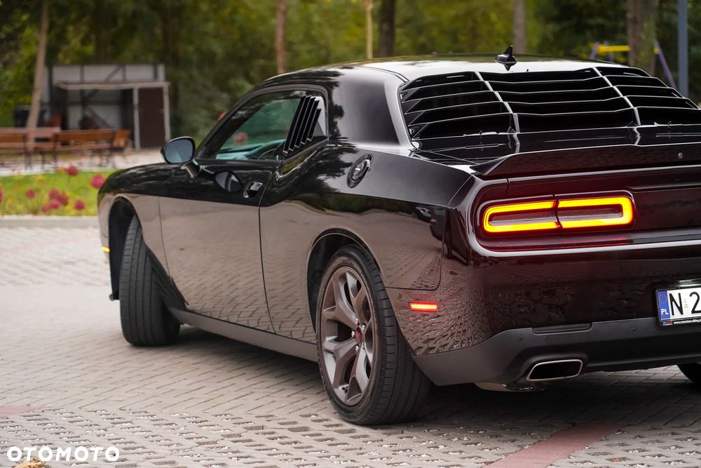 Dodge Challenger 3.6 SXT Plus - 34