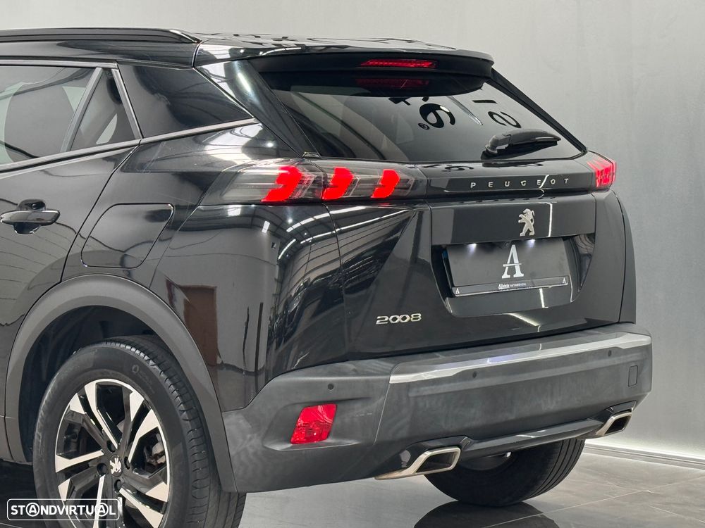 Peugeot 2008 1.2 PureTech Allure - 12