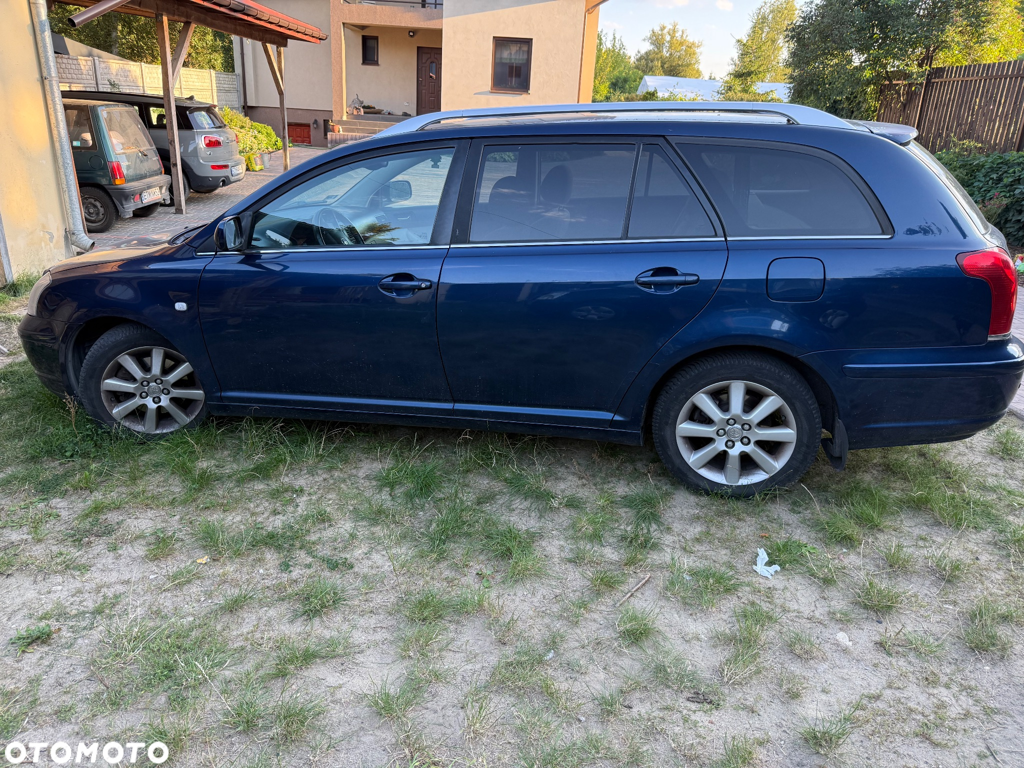 Toyota Avensis - 3