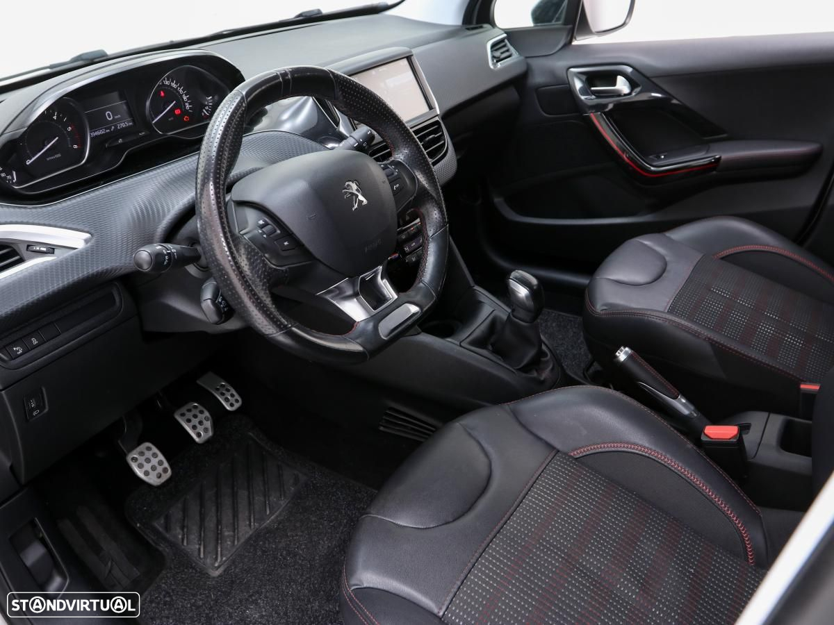 Peugeot 208 - 7