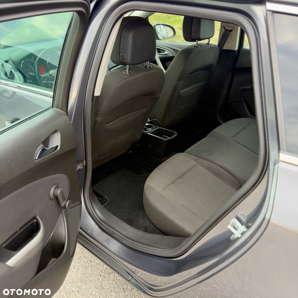 Opel Astra 1.4 Turbo Color Edition - 15