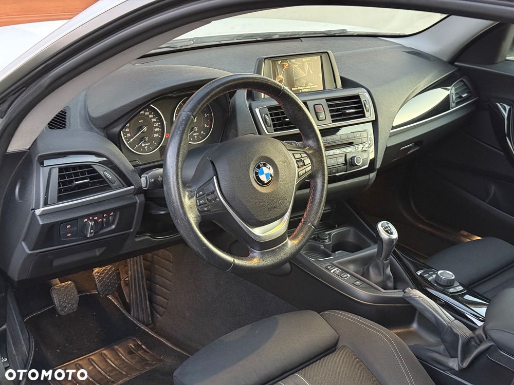BMW Seria 1 116d EfficientDynamics Edition Sport Line - 15