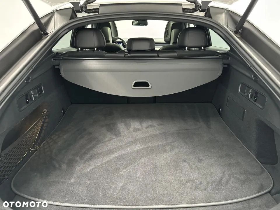 Mercedes-Benz GLC - 22