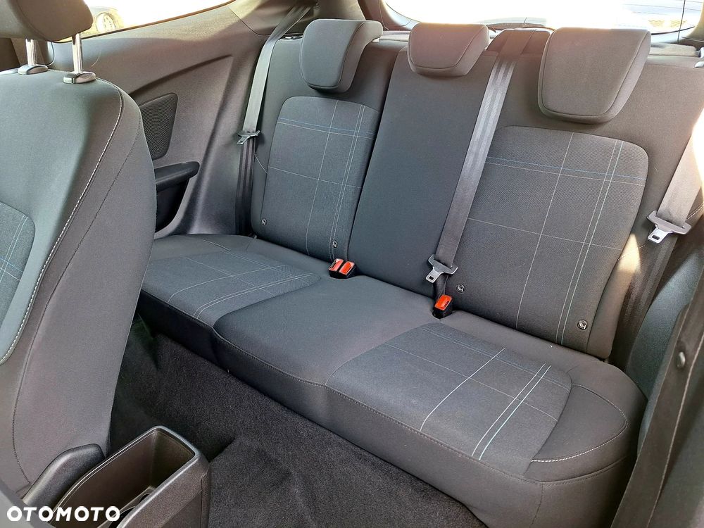 Ford Fiesta - 12