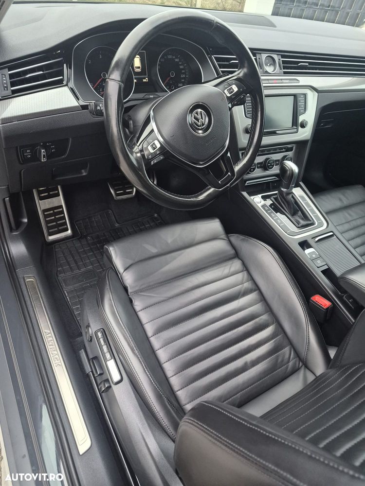 Volkswagen Passat - 4