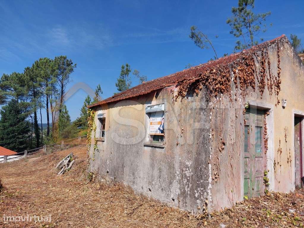 Moradia para reconstrução com terreno - Grande imagem: 2/8
