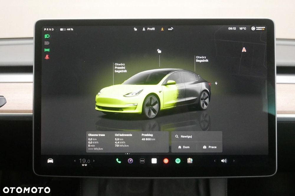 Tesla Model 3 - 9