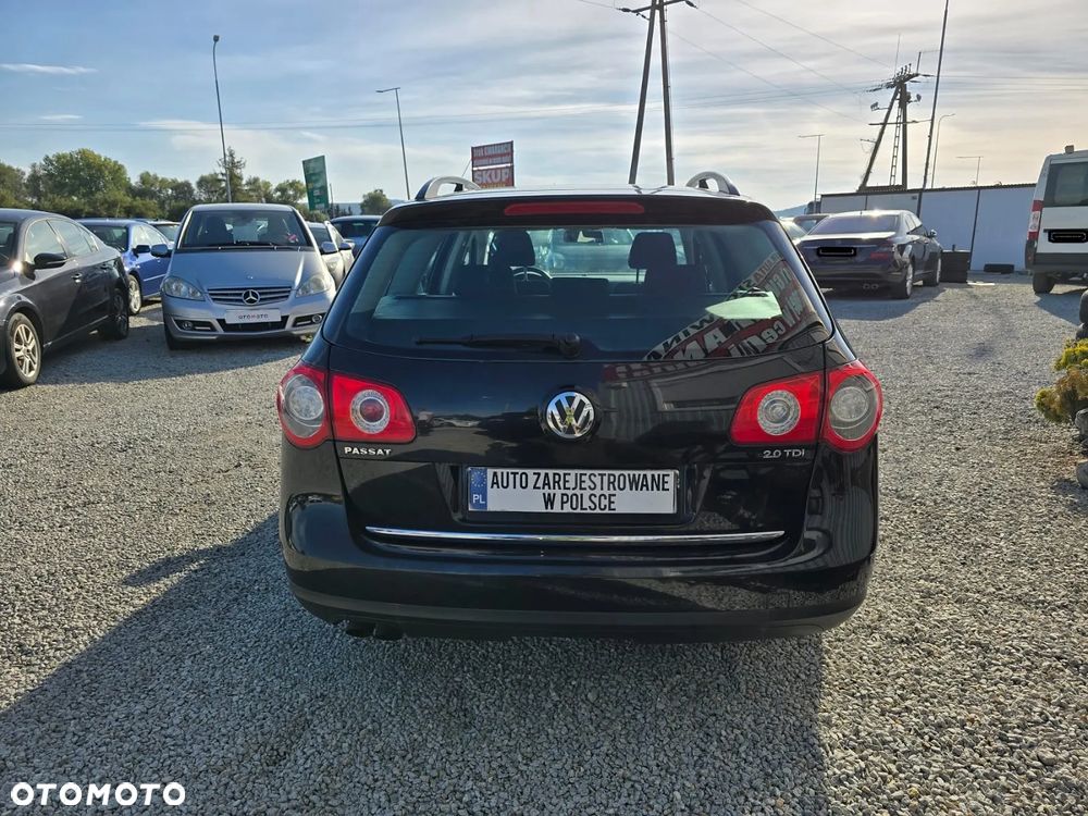 Volkswagen Passat 2.0 TDI Comfortline - 4