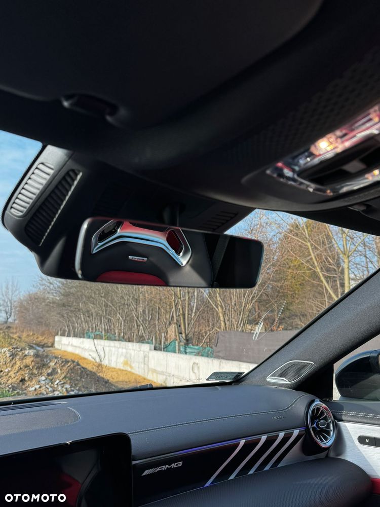 Mercedes-Benz CLA - 16