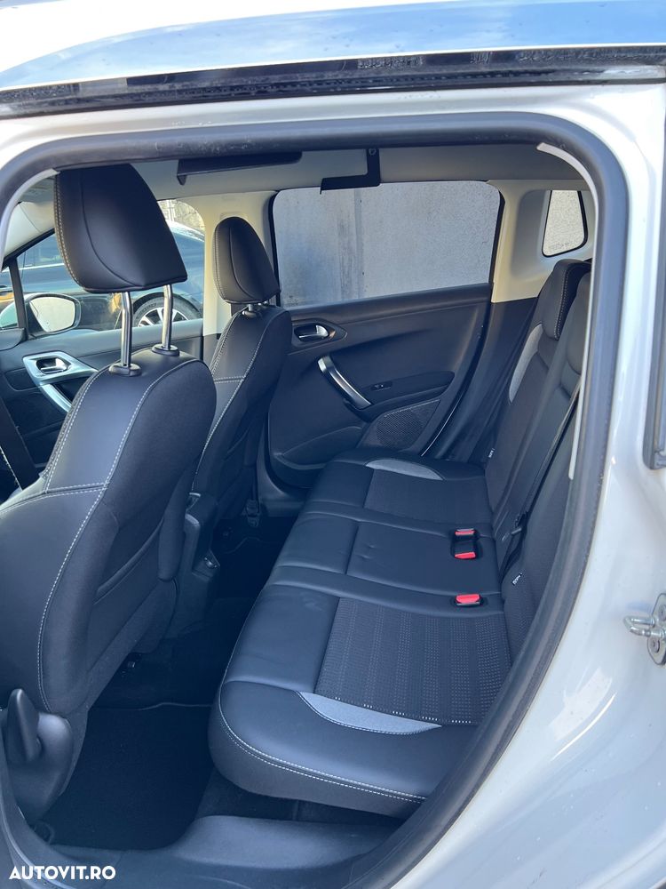 Peugeot 2008 BlueHDi FAP 120 STOP & START EAT6 Crossway - 11