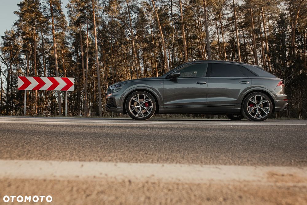 Audi Q8 - 30