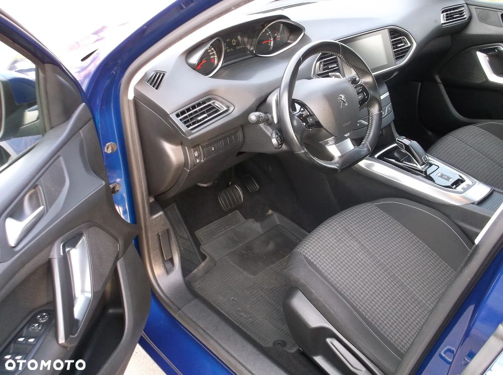 Peugeot 308 PureTech 130 GPF EAT8 Black Edition - 7