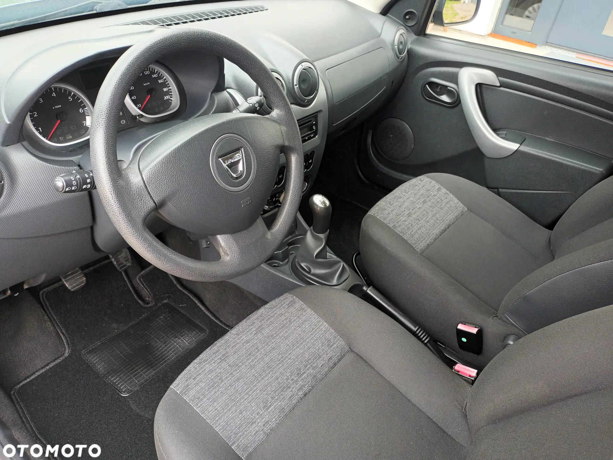Dacia Duster 1.6 - 15