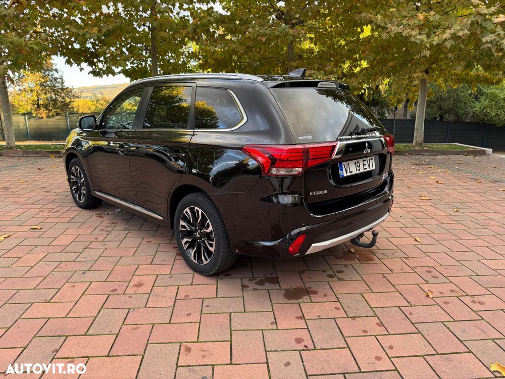 Mitsubishi Outlander - 7