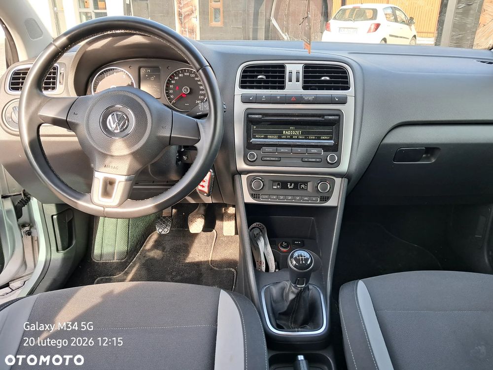 Volkswagen Polo 1.2 12V Trendline - 12