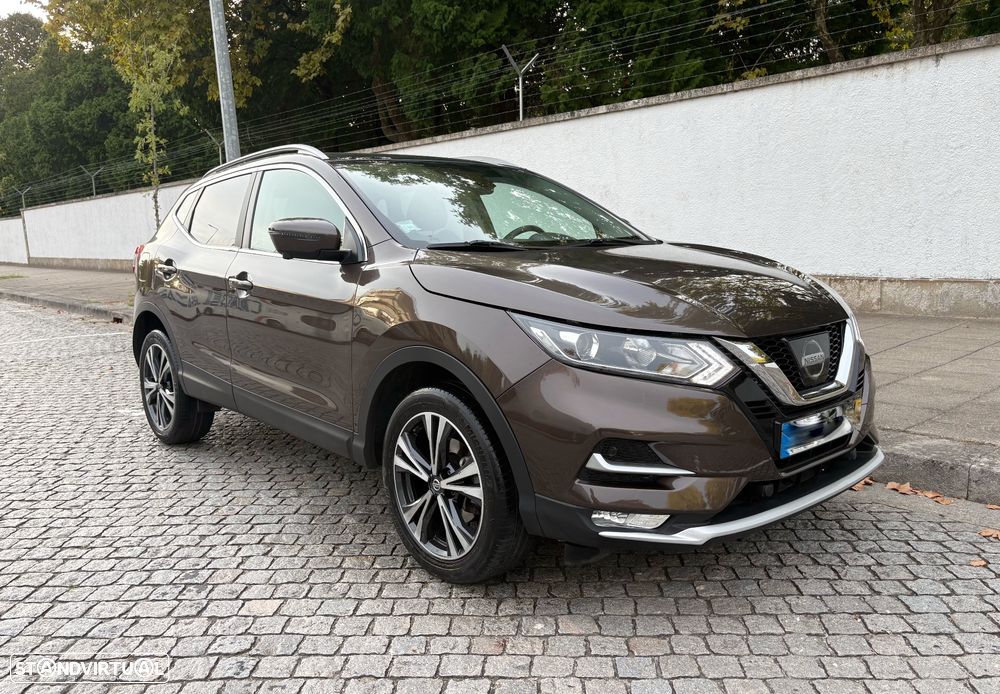 Nissan Qashqai 1.5 dCi N-Connecta 18 - 26