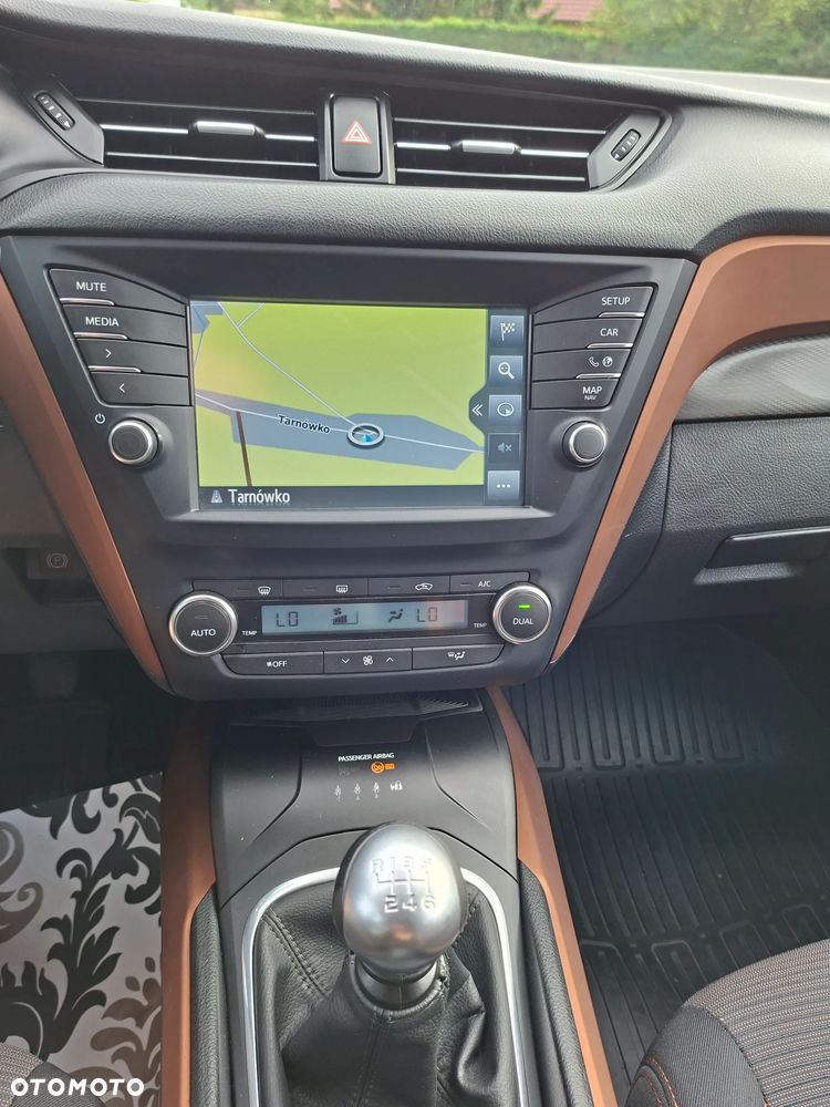 Toyota Avensis 2.0 D-4D Premium - 15