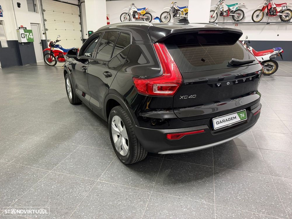 Volvo XC 40 2.0 D3 - 33