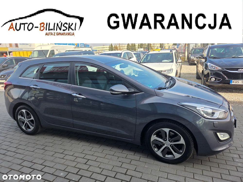 Hyundai i30 1.6 CRDi Automatik Style - 1