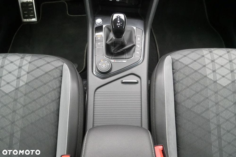 Volkswagen Tiguan 2.0 TSI 4Mot R-Line DSG - 11