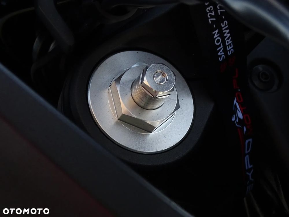 QJMOTOR SVT 650X - 16