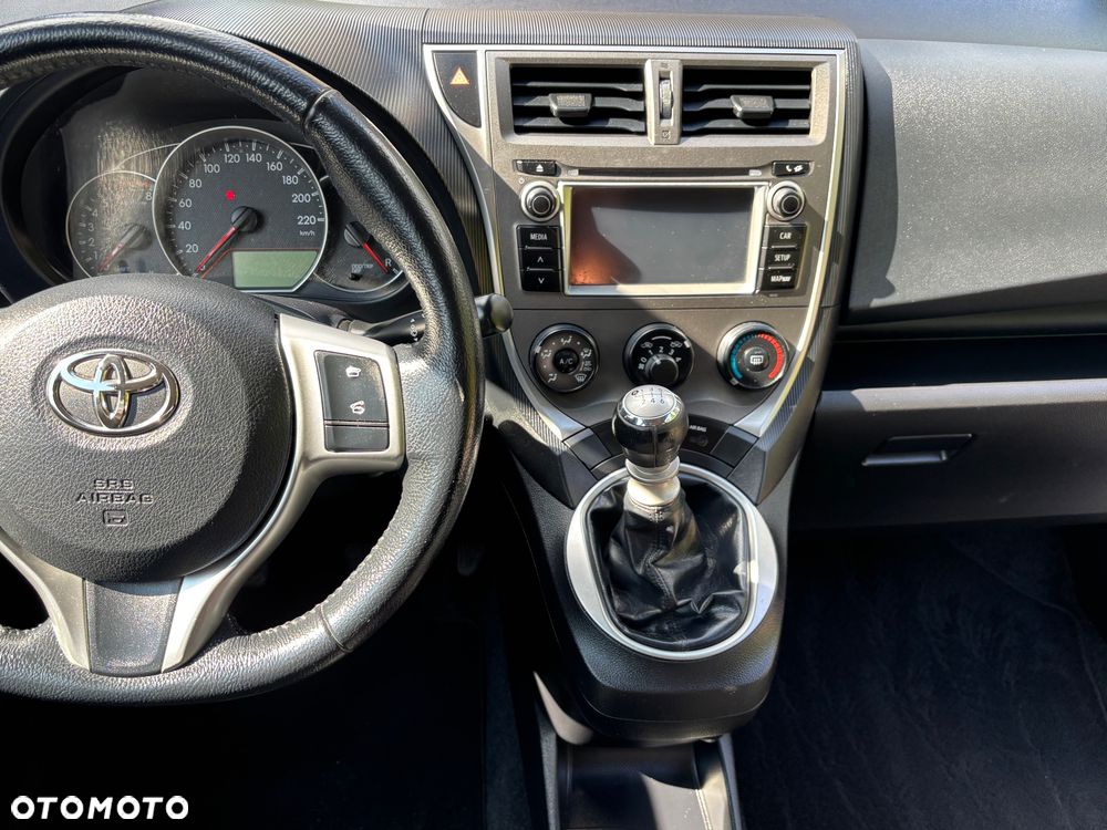 Toyota Verso S 1.33 VVT-i Comfort - 11