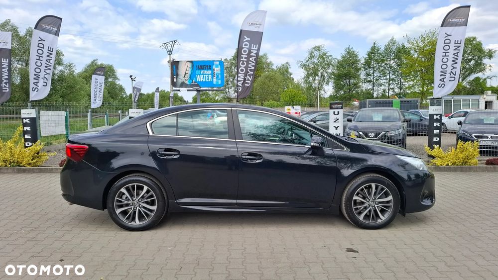 Toyota Avensis - 32
