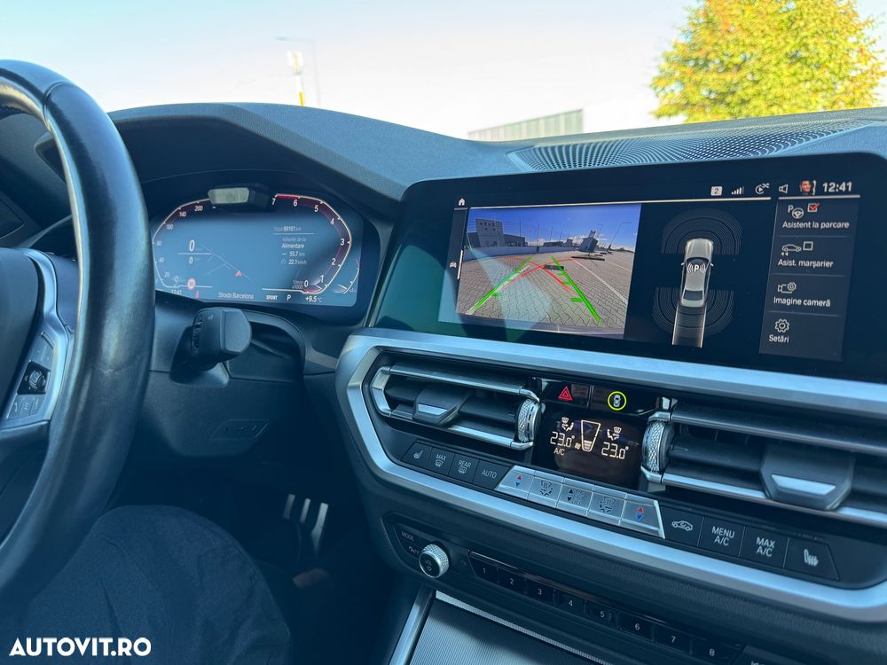 BMW Seria 3 320i xDrive AT - 12