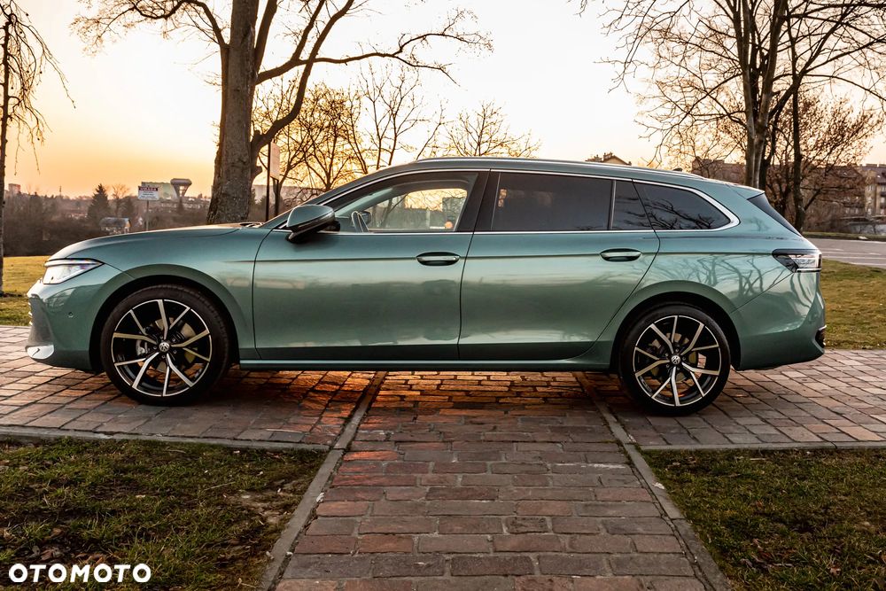 Volkswagen Passat 1.5 TSI EVO Elegance DSG - 3