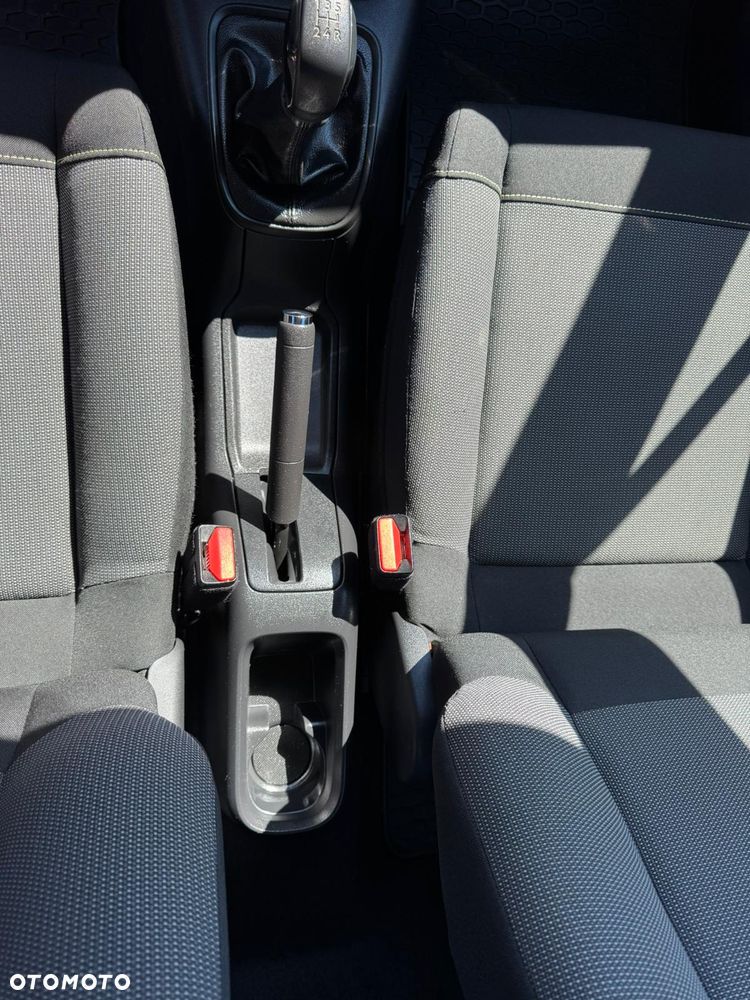 Citroën C3 Pure Tech 82 FEEL - 15