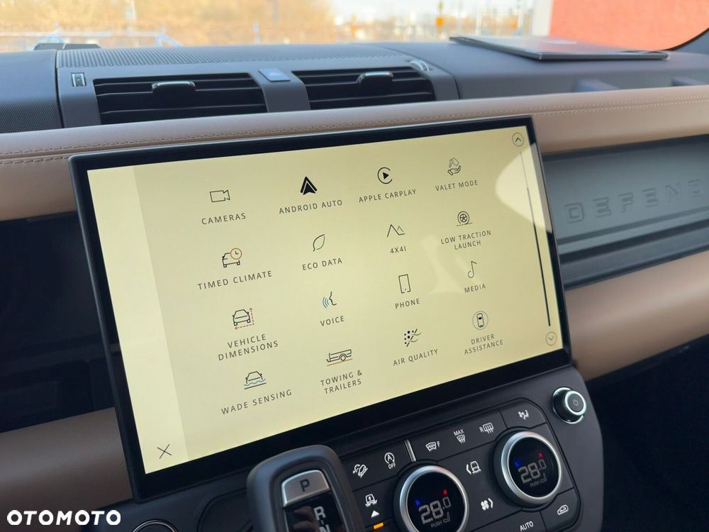 Land Rover Defender - 19