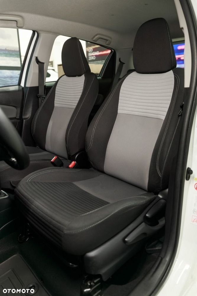 Toyota Yaris - 10