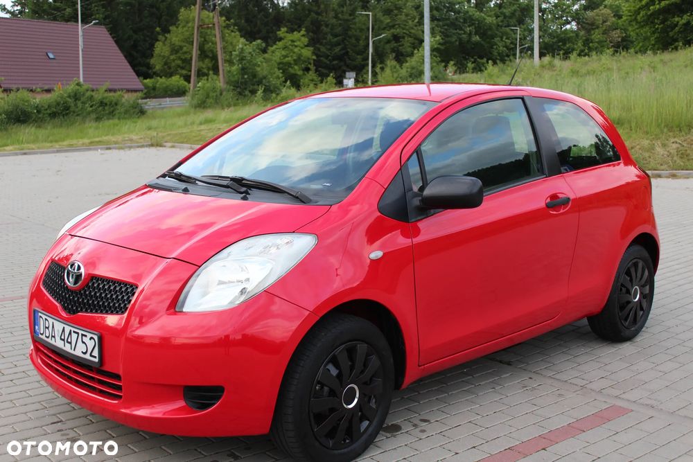 Toyota Yaris 1.0 VVT-i Sol - 1