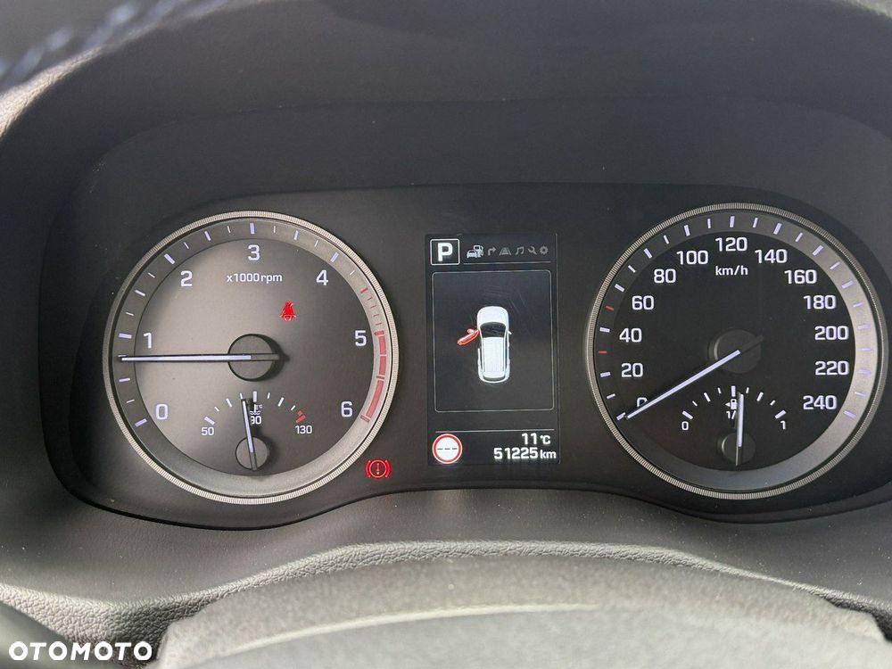 Hyundai Tucson blue 1.7 CRDi 2WD DCT Premium - 27