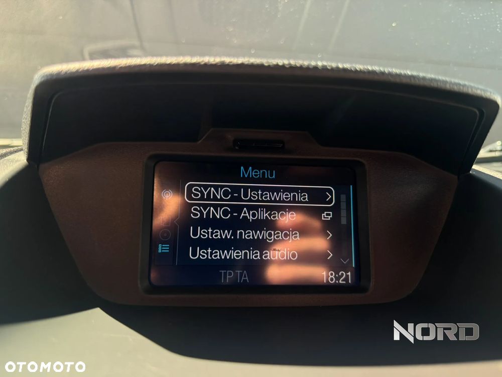 Ford EcoSport 1.0 EcoBoost TITANIUM - 25